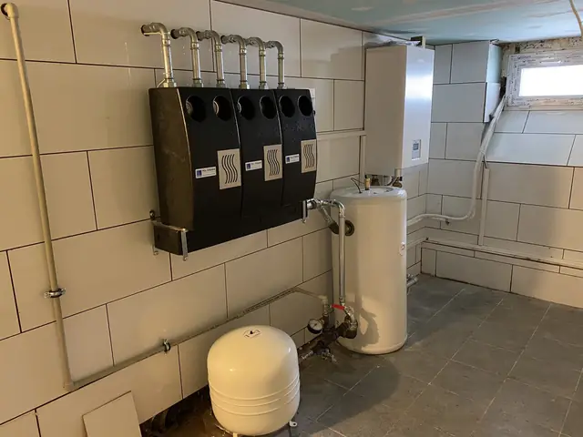Manifold and storage tank in a boiler room