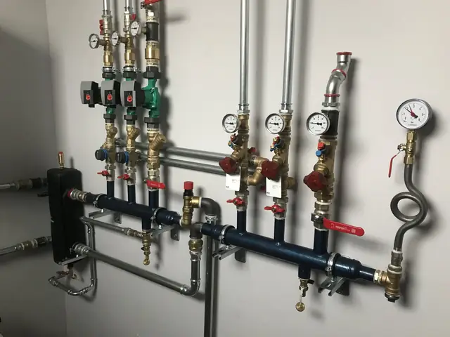 Valves and manifolds
